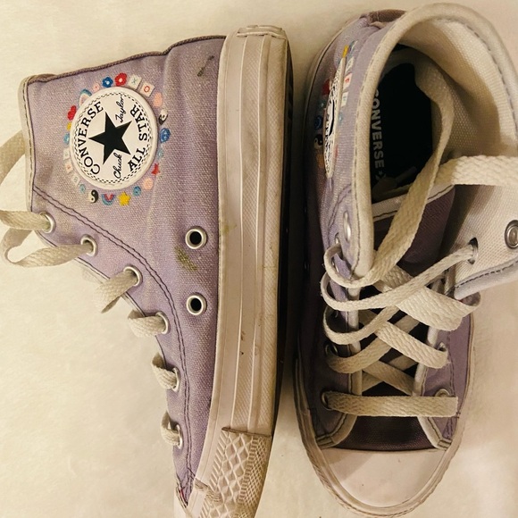 Converse All Star Girls Size 1.5 EUC - Picture 4 of 6